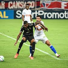 O campeonato cearense é uma friendly cup realizada no ceará, brasil, disputada pelos times cearenses quase toda temporada, o maior campeão é o valério central e o fortaleza do pici, ambos com 6 títulos conquistados. Decreto Proibe Campeonato Cearense Mas Permite Jogos Das Copas No Estado 12 03 2021 Uol Esporte