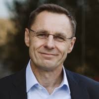 300+ "Walt D." profiles