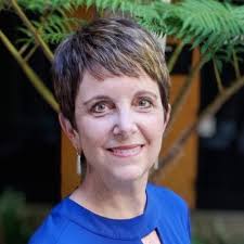 Christine Essel (@Christine_Essel)