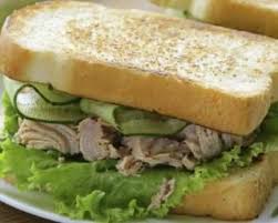 Recette De Sandwich Dietetique Au Thon Et Concombre Recette Recettes De Cuisine Recette Sandwich Dietetique
