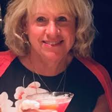 Surprise Baby Joy! Queen Of Country Music-Miranda Lambert Is Officially  Expecting Her First Child With Husband Brendan Mcloughlin! 💛 In A Sweet  Reveal Featuring Tiny Cowboy Boots, The Country Queen Shared Her