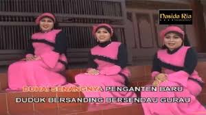 Hai selamat pengantin baru moga kekal ke anak cucu hai selamat pengantin baru selamat pengantin baru moga kekal ke anak cucu selamat pengantin baru moga kekal ke anak cucu Chord Dan Lirik Lagu Pengantin Baru Nasida Ria Duhai Senangnya Pengantin Baru Tribun Padang