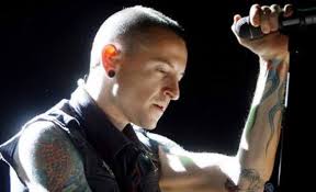 julia loza (@julialoza071264)