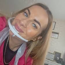 Stephanie Bybee's Instagram, Twitter & Facebook