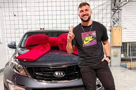 Arthur picoli foi o primeiro participante anunciado para o bbb21. Arthur Picoli Compra Carro De Luxo Apos Bbb Grande Sonho Entretenimento Rondonia Dinamica