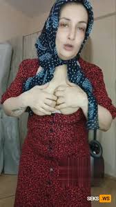 Xalaşka ərindən gizlikamera qarşısında soyunub amcığın göstərir xnxx.com -  porn video