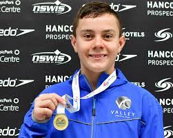 Stella Potts's Instagram, Twitter & Facebook