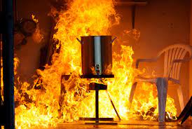 Having too much oil can cause a fire. Thanksgiving Cooking Spikes Mealtime Structure Fires Stuttgartcitizen Com