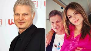 She had a son named damian in 2002. Steve Bing Dead Elizabeth Hurley Reacts To Devastating News Metro News