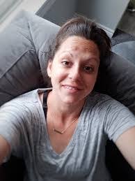 Melissa Hasler's Instagram, Twitter & Facebook