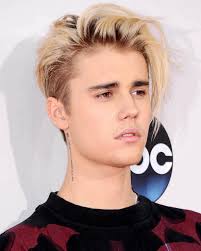 How to make justin bieber hairstyle. The Justin Bieber Haircut Tips On Achieving 3 Of His Best Looks Men S Hairstyles