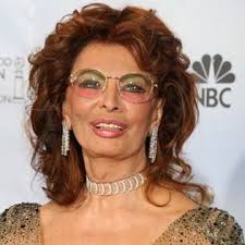 Sophia Loren Gorgeous Italian Actress Once Shared Her Beauty Secret She Loves Taking Olive Beauty Tips For Skin French Beauty Secrets Korean Beauty Secrets