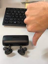 Most bose headphones come with an aux/usb cable in the box. Soundsport Free With Windows 10 Fix 100 Workin Bose Community 123284