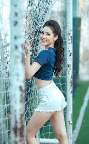 Cô từng đóng vai phụ trong một số phim điện ảnh như đại gia vẻ gợi cảm của người đẹp 22 tuổi khi diện bikini. Má»¹ Ná»¯ Ä'áº¡i Gia Chan Ä'áº¥t Me Máº©n Danh Thá»§ Nháº­t Láº­p Sieu Ká»· Lá»¥c World Cup
