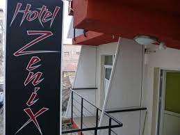 Hotel ieftin bucuresti foarte aproape de casa poporului, centrul vechi si unirii, hotel 3 stele bucuresti cu jacuzzi si cabine dus cu hidromasaj. Hotel Zenix Hotel 2 Stele Bucuresti Cazare Bucuresti Hotel 2 Stele Cazare Ieftina Bucuresti Cazare Hotel Bucuresti