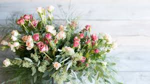 If you want to hold onto your bouquets a little longer, you have many options; How To Arrange Flowers 6 Diy Floral Arrangements Architectural Digest