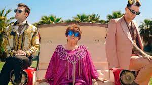 Sarà accompagnata da un video ufficiale che fedez, achille lauro e orietta berti hanno registrato negli scorsi giorni, tutti insieme su un set uscito da qualche decennio fa. Orietta Berti Fedez E Achille Lauro Mille Il Tormentone Estivo Del Trio Biccy It