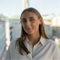 300+ perfiles de «Milton»