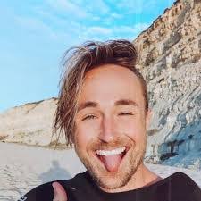 Kevin Hofmann's Instagram, Twitter & Facebook