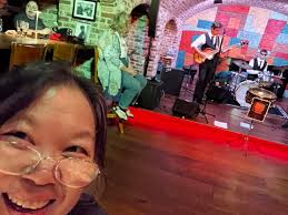 My friend hand made this bar for his man cave ,I thought it was pretty cool 