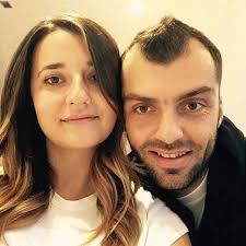 See more of goran pandev on facebook. Gord Tatko I SreÑœen Mazh Poglednete Kakva Ubavica E Soprugata Na Makedonskata Fudbalska Legenda Goran Pandev Foto