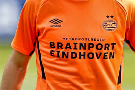 Kleding voor fashionistas, hipsters, zakenmannen en sporters. Twee Ton Aan Kleding Gestolen Op Herdgang Anderhalve Week Geleden