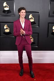 8 августа 1998) — канадский певец, автор песен и модель. Shawn Mendes Style File See All His Best Outfits British Gq