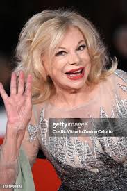 1,386 Sandra Milo Photos & High Res Pictures