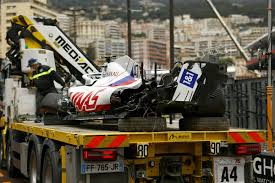 The ferrari driver was leading the time charts when he hit the barriers on the exit of the swimming pool chicane and the session was stopped and did not restart. Mick Schumacher Argert Monaco Crash Qualifying Chance Vergeben