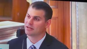 I don’t understand why the defense attorney just made it sound implausible  that JO threw the glass to cause the damage to the taillight? Like, why not  let this be another explanation for the cause of ...