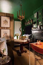 It has undertones of both blue and green, with a stronger green undertone. Pin On Dreamy Emeralds