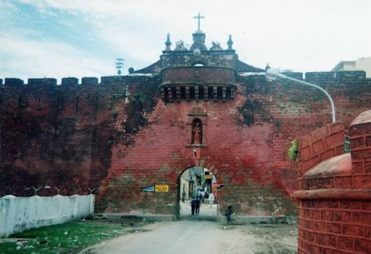 The Battle of Cochin in 1504 was a critical naval confrontation between the Portuguese forces, led by Dom Francisco de Almeida, and the powerful Zamorin of Calicut, ruler of a prominent kingdom