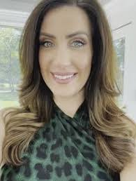 Gina Gannon's Instagram, Twitter & Facebook