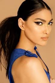 Cancer sign are so loving, you can almost consider them emotional. The Best Summer Makeup Trend For Your Zodiac Sign Allure