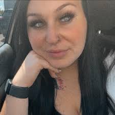 Is anyone in Orlando planning a listen party for Taylor Swift's new album?