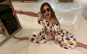 Дочь пугачевой отметила золотой юбилей и представила новую песню. Klavdiya Zemcova Doch Kristiny Orbakajte