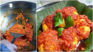 Selain itu, ayam betutu bali punya keunikan lain, karena akan memberikan daun singkong ke dalam perut ayam setelah dilumuri dengan bumbu genep di atas. 5 Olahan Yang Sedap Dimasak Pakai Bumbu Bali Nggak Cuma Nampol Rasanya Aromanya Juga Wangi
