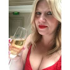 Lindsey Morrell Jones is fundraising for Phase