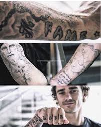 Alongside this image is a christ the. Antoine Pose Pour Tatouage Magasine Antoine Griezmann Griezmann Soccer