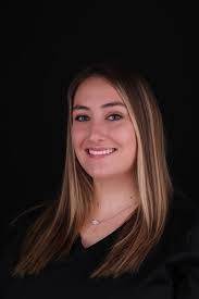 Layna Smith's Instagram, Twitter & Facebook