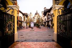 Fidenza village outlet (аутлет фиденца вилидж) адрес аутлета fidenza village via san michele campagna località chiusa ferranda 43036 fidenza (parma) italy phone: Fidenza Village Shopping Outlet And Labirinto Della Masone 2021 Milan