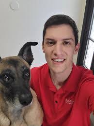 Darius Andrews's Instagram, Twitter & Facebook