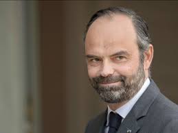 Chaque année depuis 2002, le prix press club, humour et politique récompense l'auteur de la phrase la plus drôle de l'année, qu'il s'agisse d'humour volontaire ou involontaire. Philippe Remporte Le Grand Prix De L Humour Politique Challenges