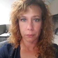 Lora Waters's Instagram, Twitter & Facebook