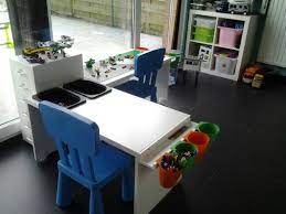ikea tafeltjes omgevormd tot lego tafel lego tafel speelkamer ideeen ikea kinderkamer