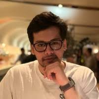 100+ perfiles de «Aron Contreras»