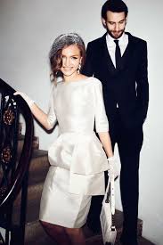 Browse Hundreds Of Wedding Dresses From Vera Wang Jenny Packham Oscar De La Renta Pronovias Civil Wedding Dresses Short Wedding Dress Wedding Morning Suits