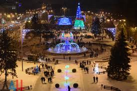 V Donecke Zazhglis Ogni Glavnoj Novogodnej Elki Foto Dan