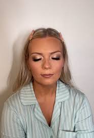 Good morning ladies! If you have a pending post looking for a beauty  services or a job, I am deleting them. We are currently getting hundreds of  those a day. I've push