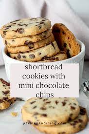 Shortbread Cookies With Mini Chocolate Chips Parsley And Icing Recipe Chocolate Chip Shortbread Cookies Desserts With Chocolate Chips Yummy Cookies